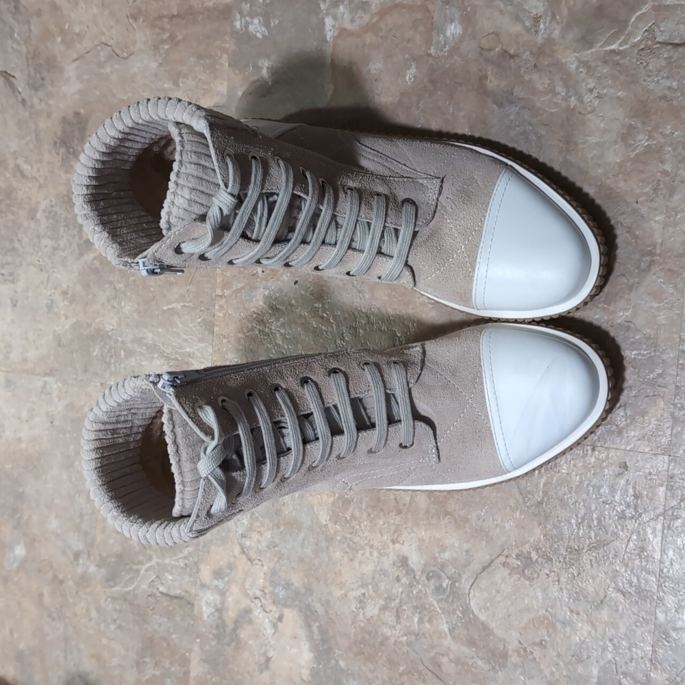 Vaneli boots